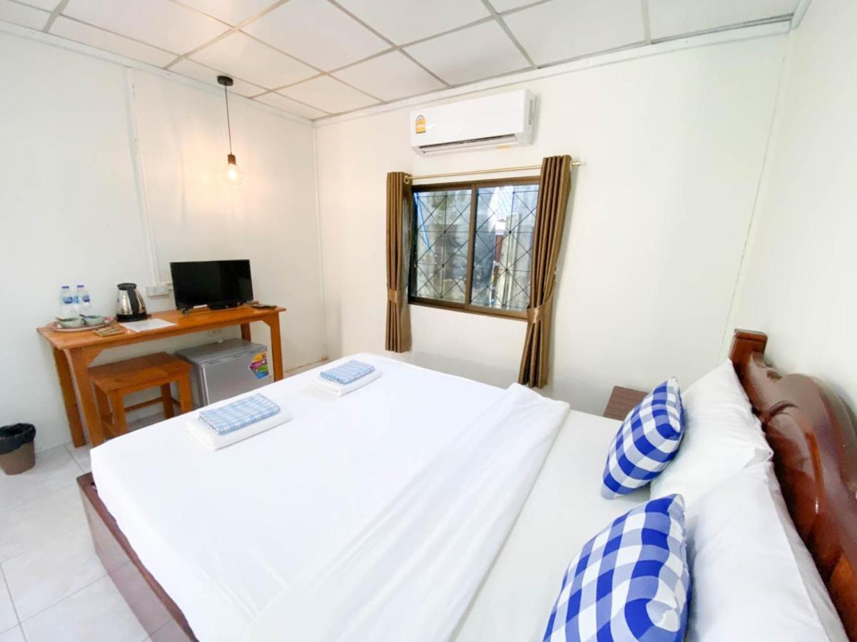 Samet Bellhouse Hotel Koh Samet Exterior photo