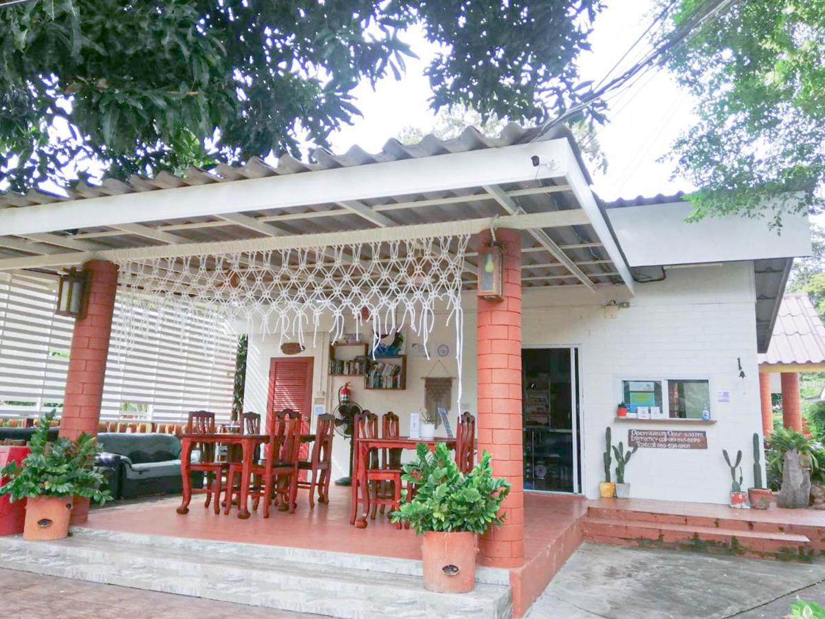 Samet Bellhouse Hotel Koh Samet Exterior photo