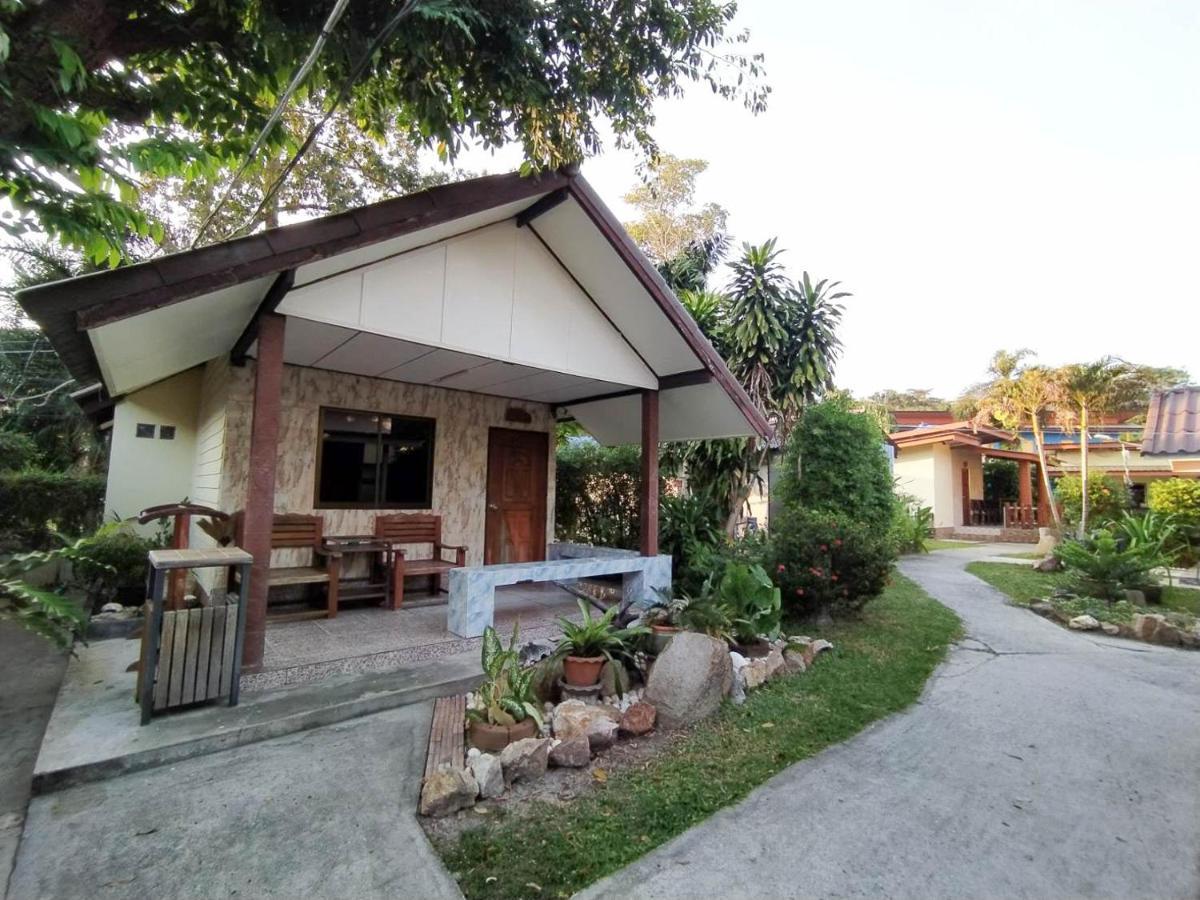 Samet Bellhouse Hotel Koh Samet Exterior photo
