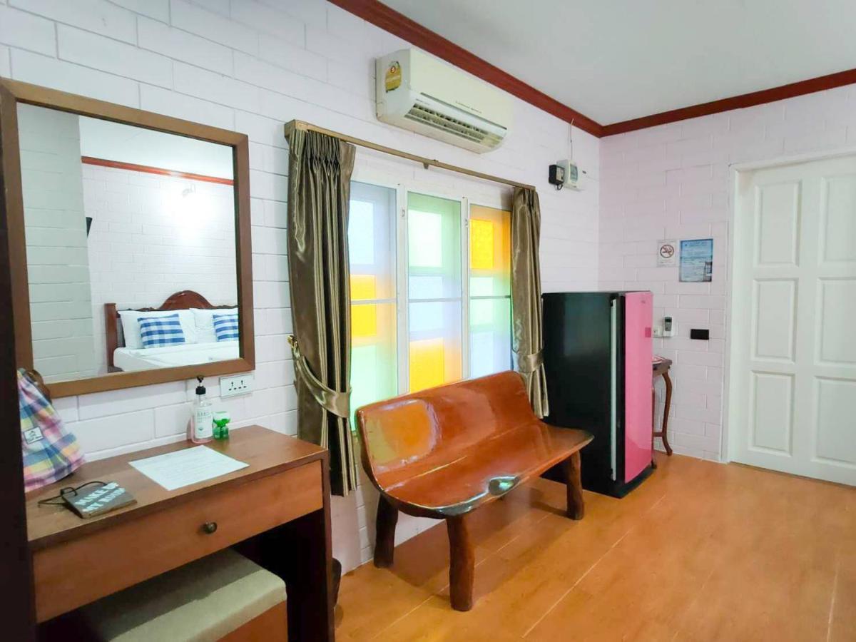 Samet Bellhouse Hotel Koh Samet Exterior photo