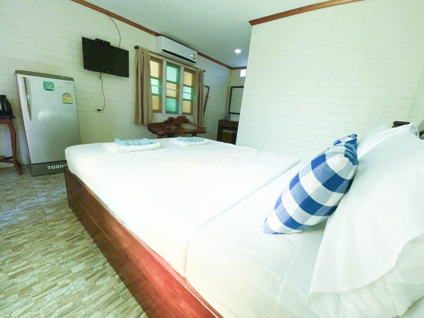 Samet Bellhouse Hotel Koh Samet Exterior photo