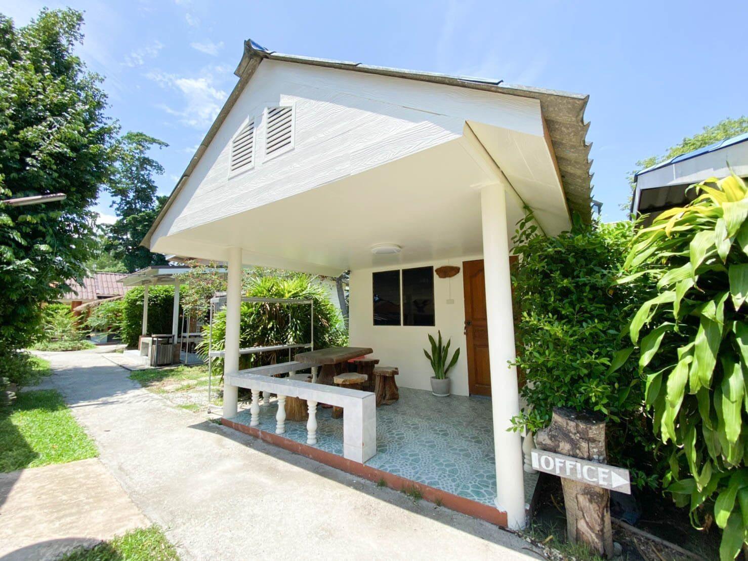 Samet Bellhouse Hotel Koh Samet Exterior photo