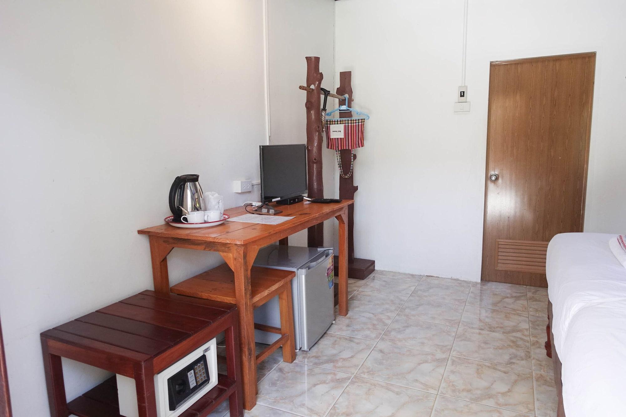 Samet Bellhouse Hotel Koh Samet Exterior photo