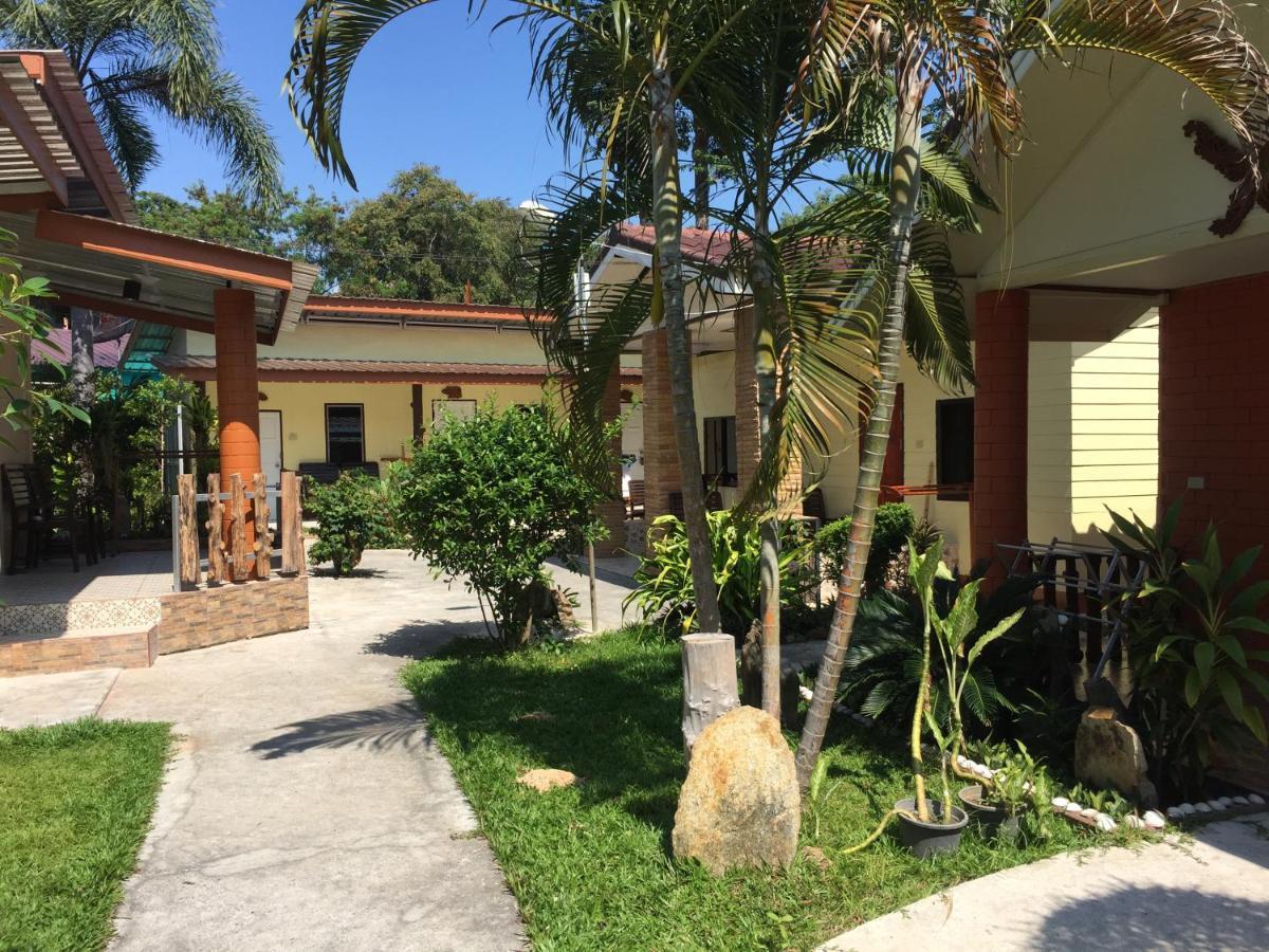 Samet Bellhouse Hotel Koh Samet Exterior photo
